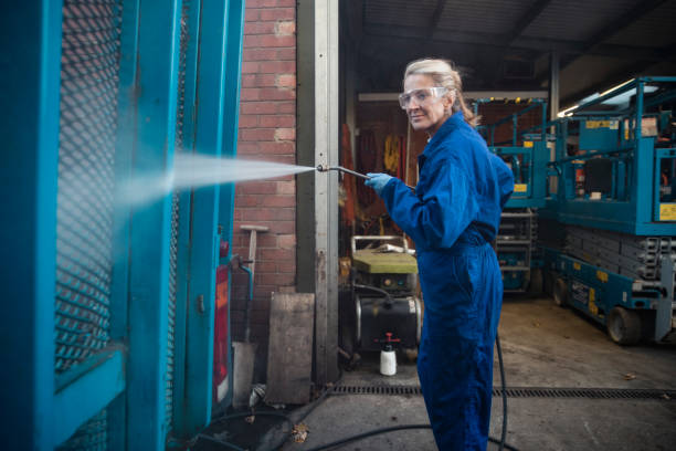 Best Graffiti Removal  in Coyne Center, IL